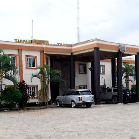 Tiffany Hotel And Towers Imogwu-Agwa Екстериор снимка