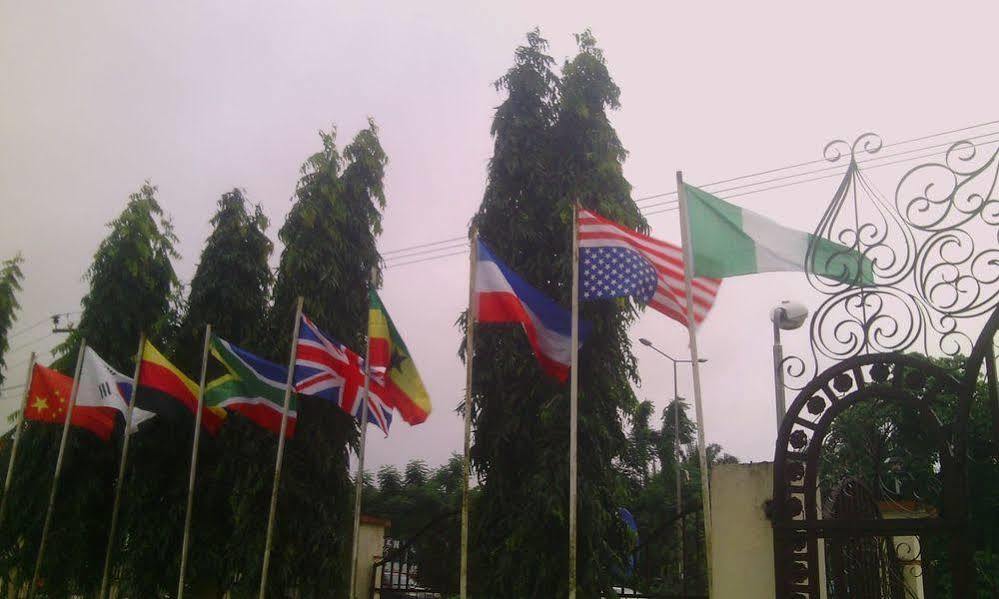 Tiffany Hotel And Towers Imogwu-Agwa Екстериор снимка